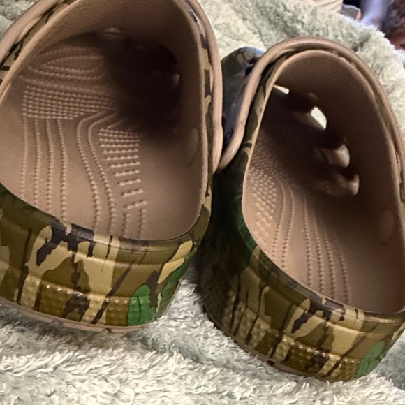 CROCS Luke Combs Collection - Picture 5 of 5